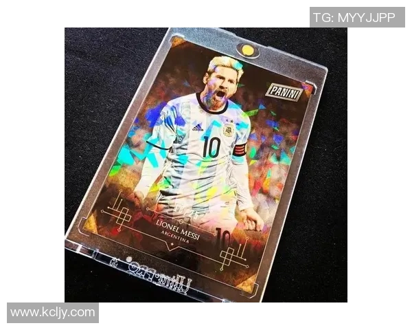 足球球星卡闪耀收藏热潮引发球迷激情共鸣与无限珍藏价值 足球球星卡闪耀收藏热潮引发球迷激情共鸣与无限珍藏价值